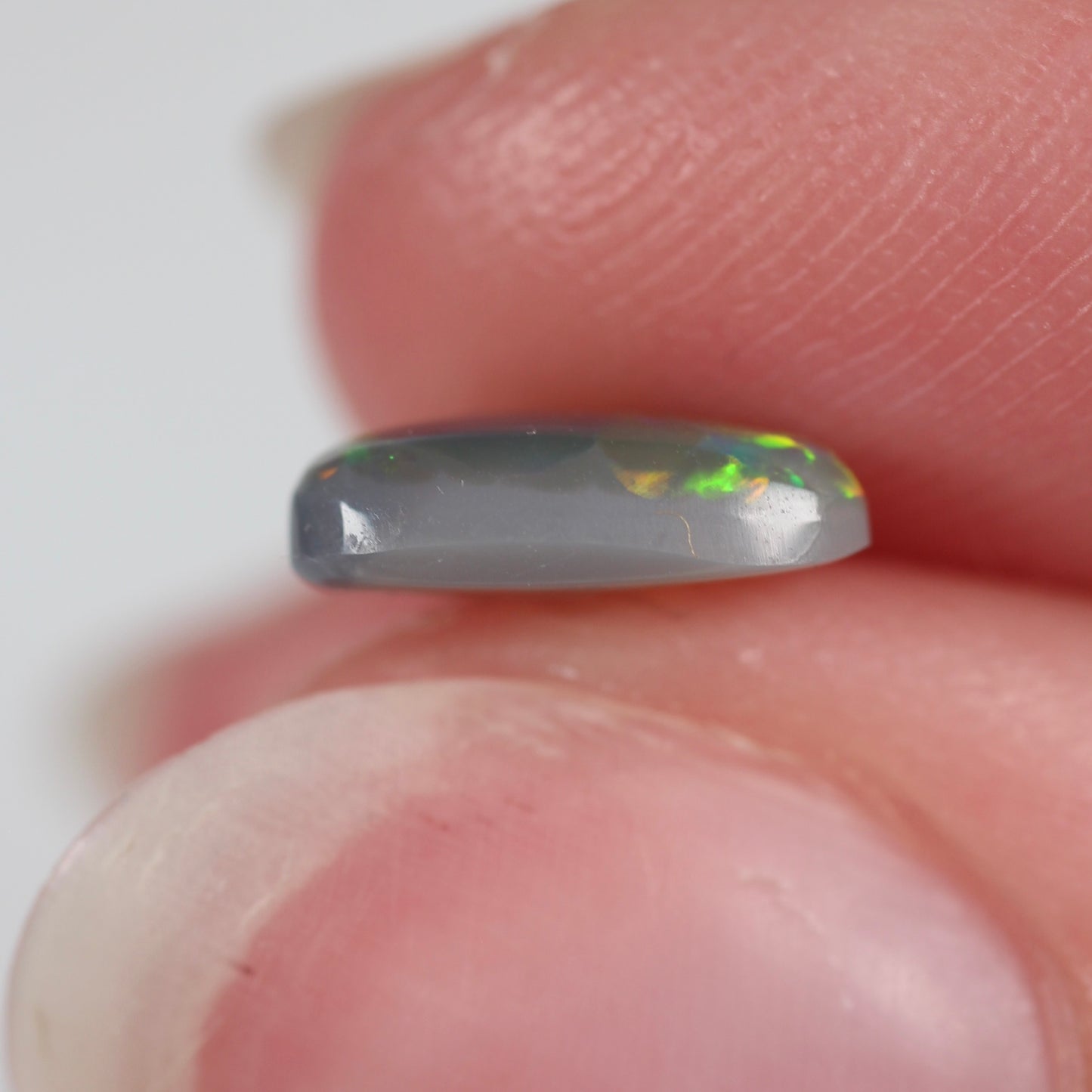 0.96ct (8.4x6.7x2.7mm) Dark Opal