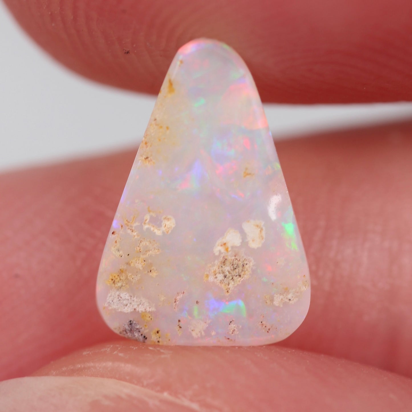 1.10ct (11.3x7.9x2.2mm) White Opal