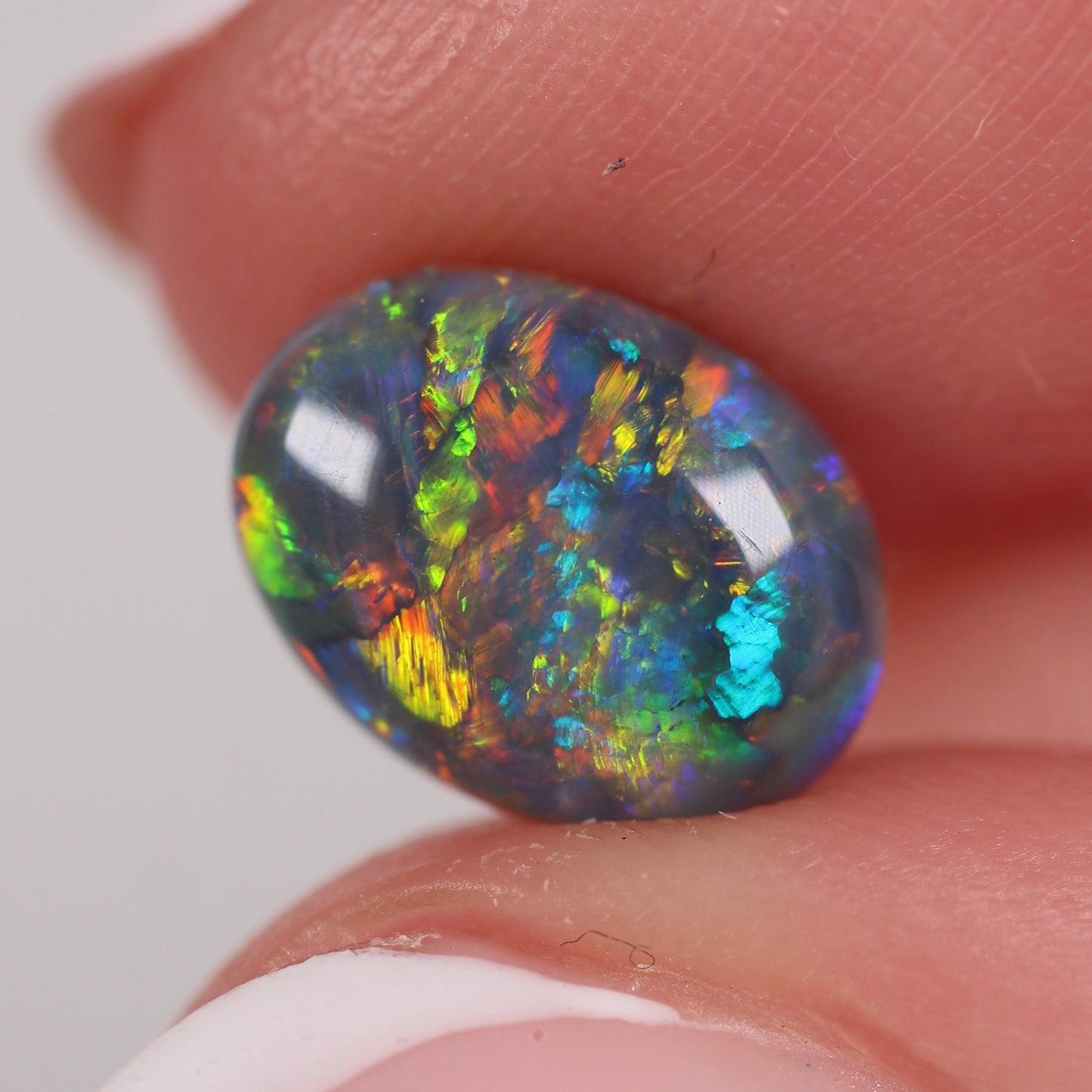 2.36ct (10x7.6x5.2mm) Black Opal