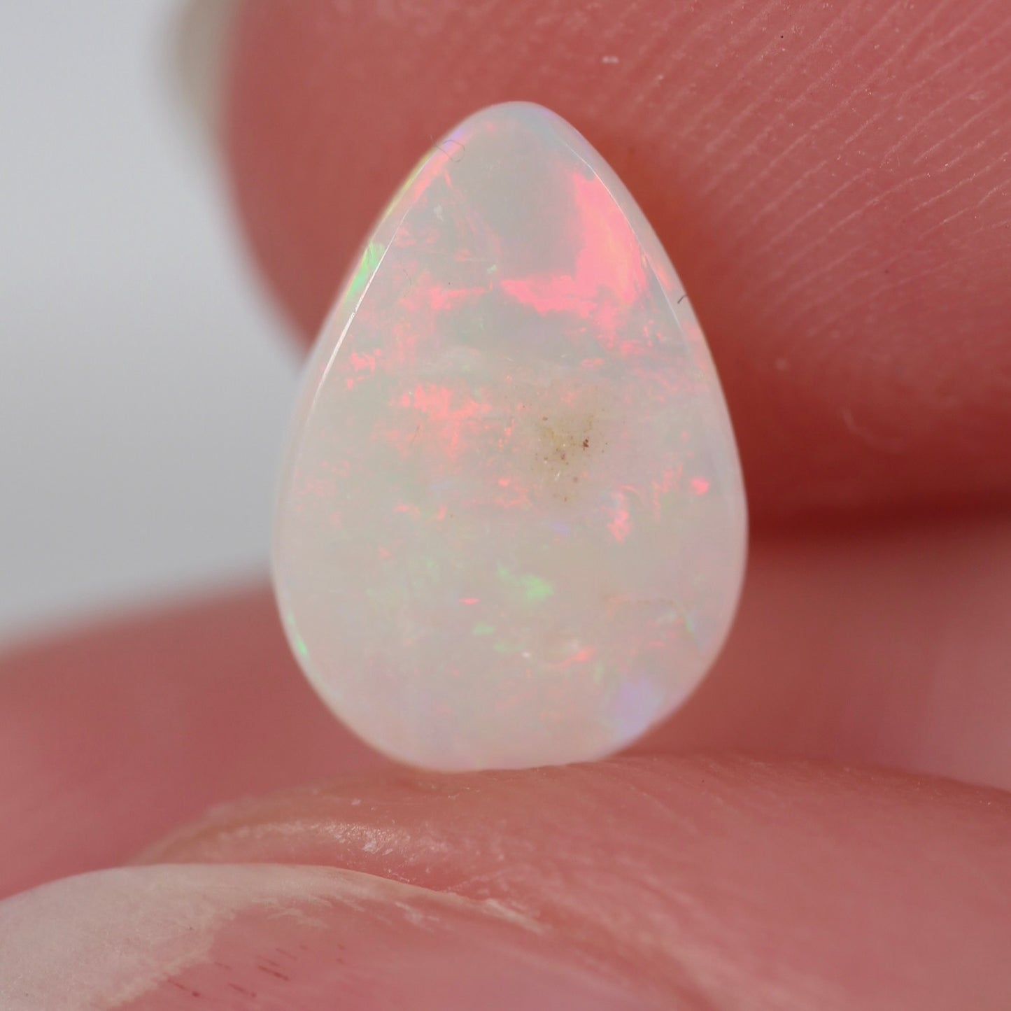 1.45ct (9.8x6.8x3.4mm) White Opal