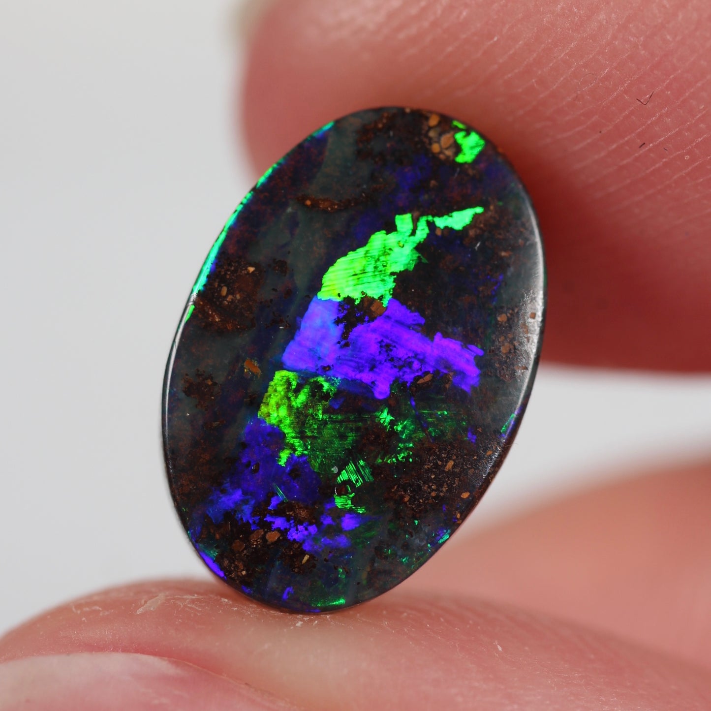 3.5ct (12.1x8.3x3.6mm) Boulder Opal