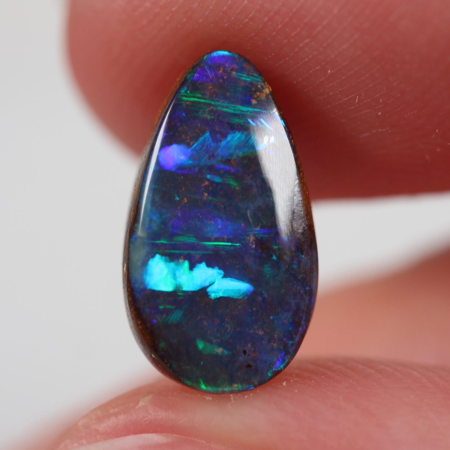 2.75ct (12.3x7.1x3.5mm) Boulder Opal