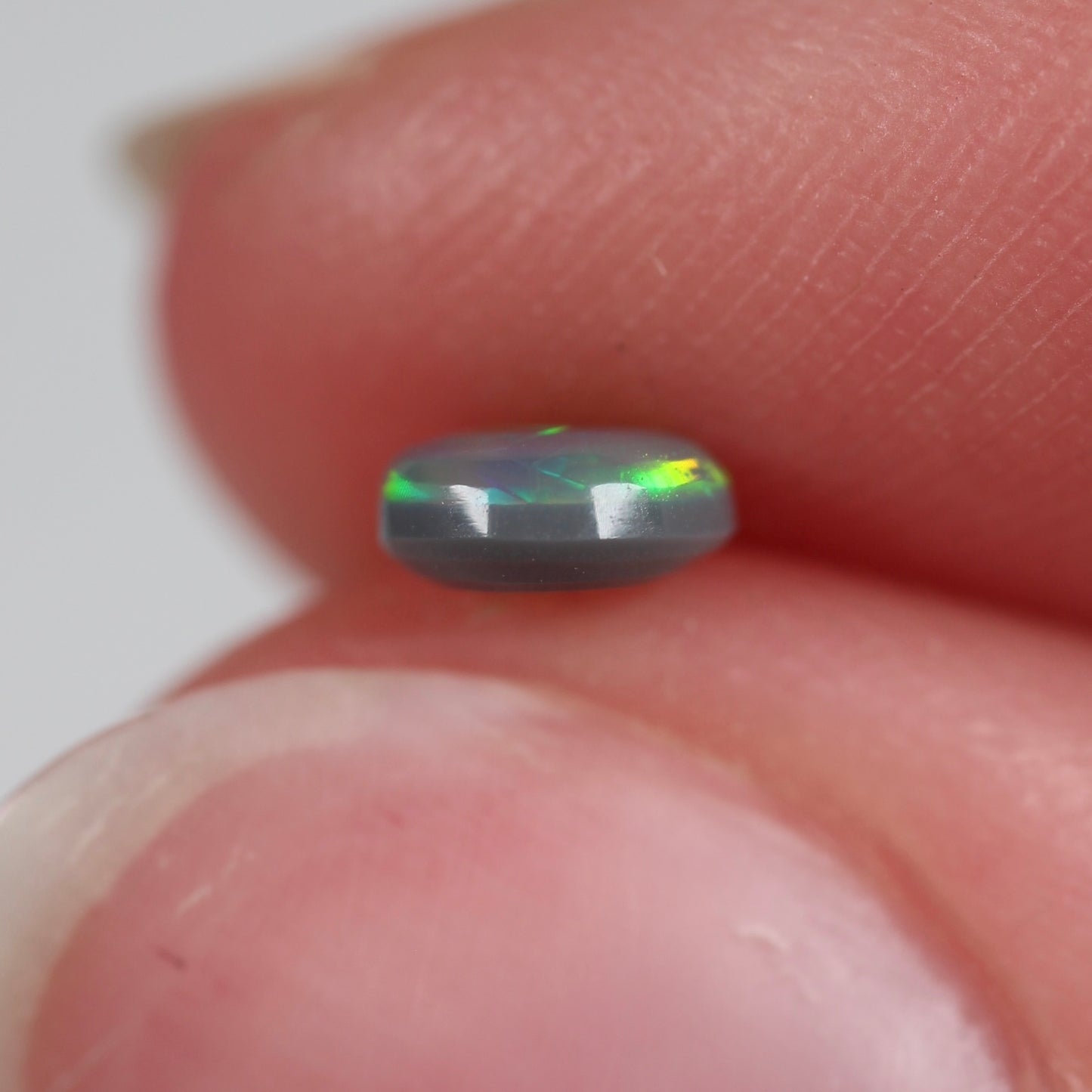 0.33ct (5.1x4.7x2.1mm) Dark Opal