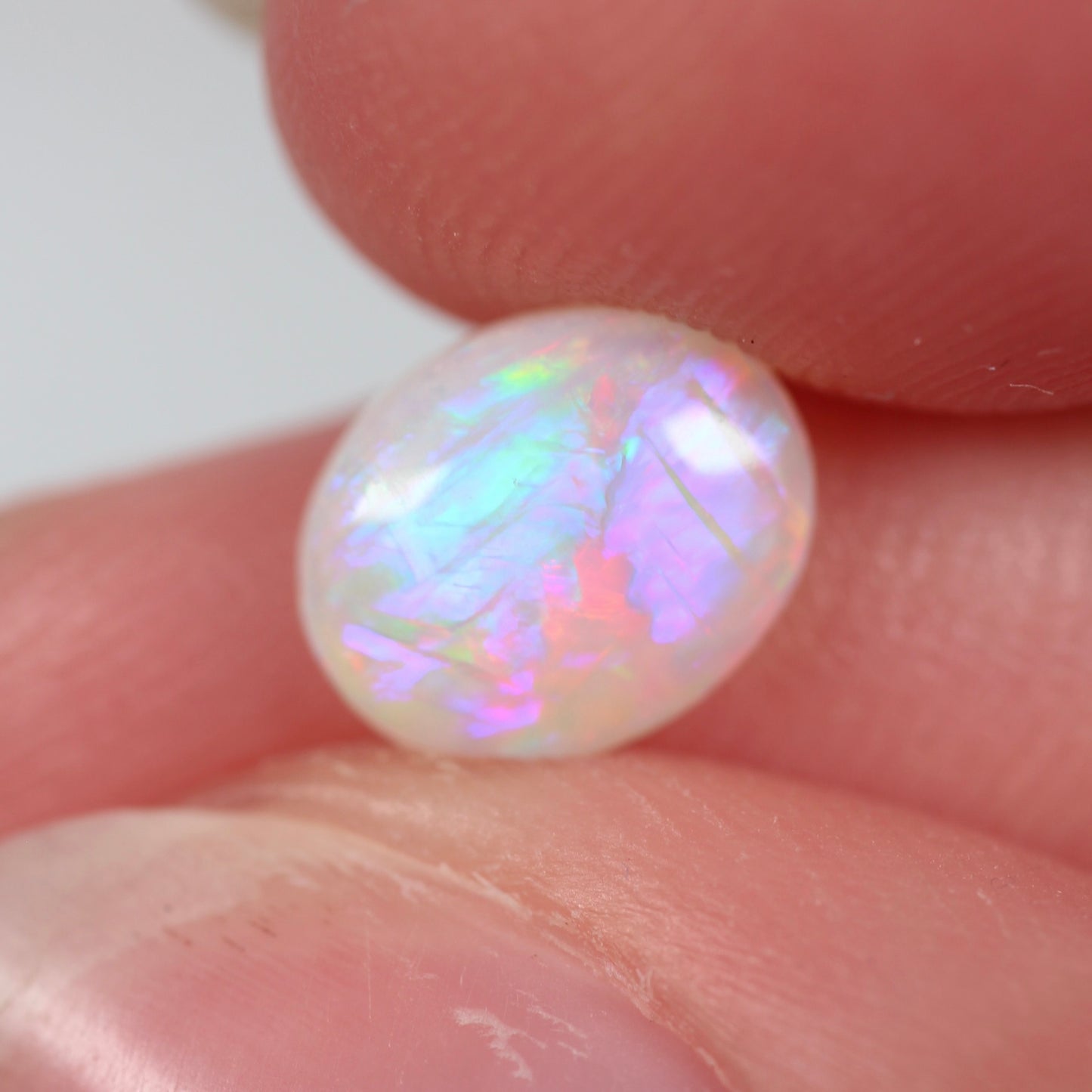 0.94ct (8x6.5x2.8mm) White Opal