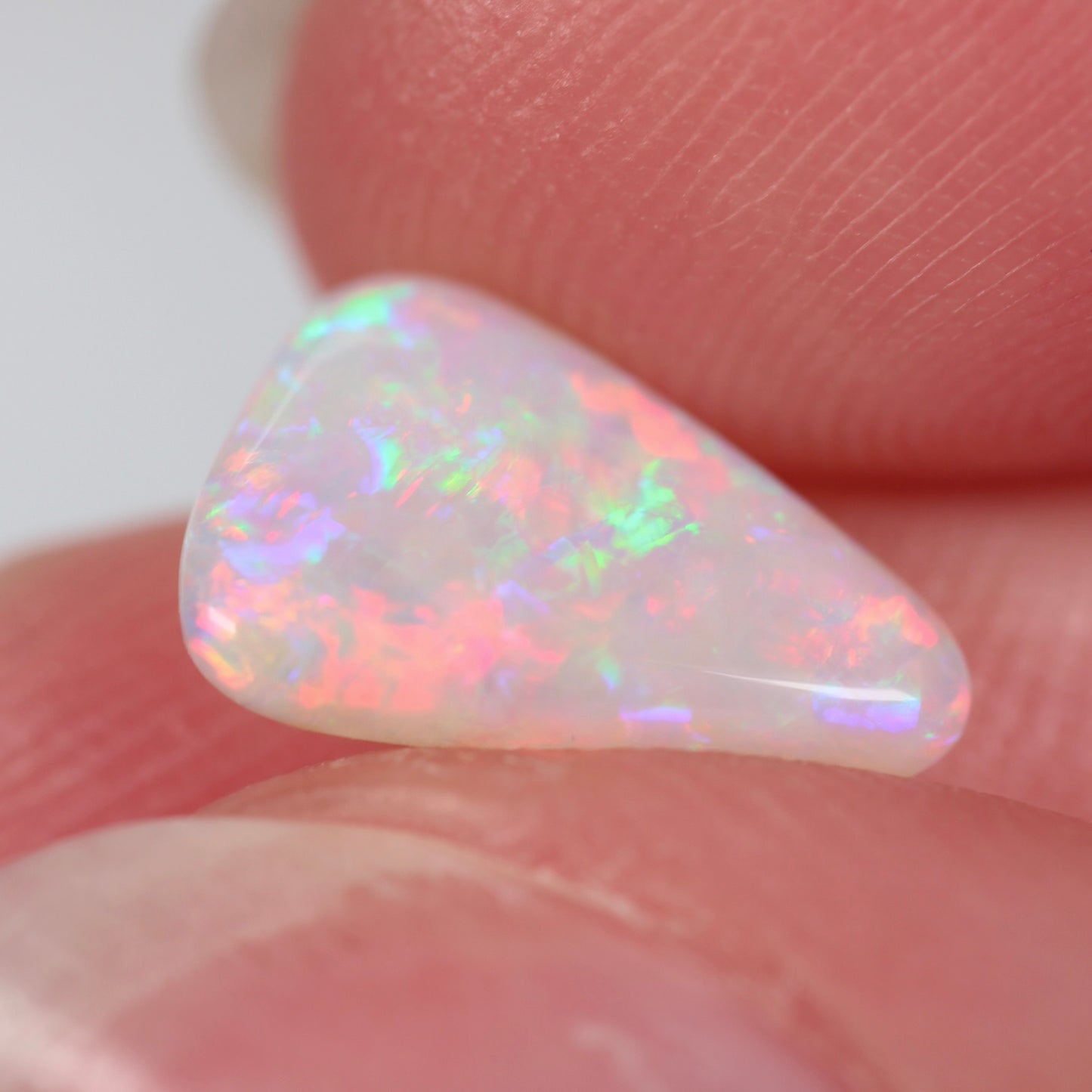 1.10ct (11.3x7.9x2.2mm) White Opal