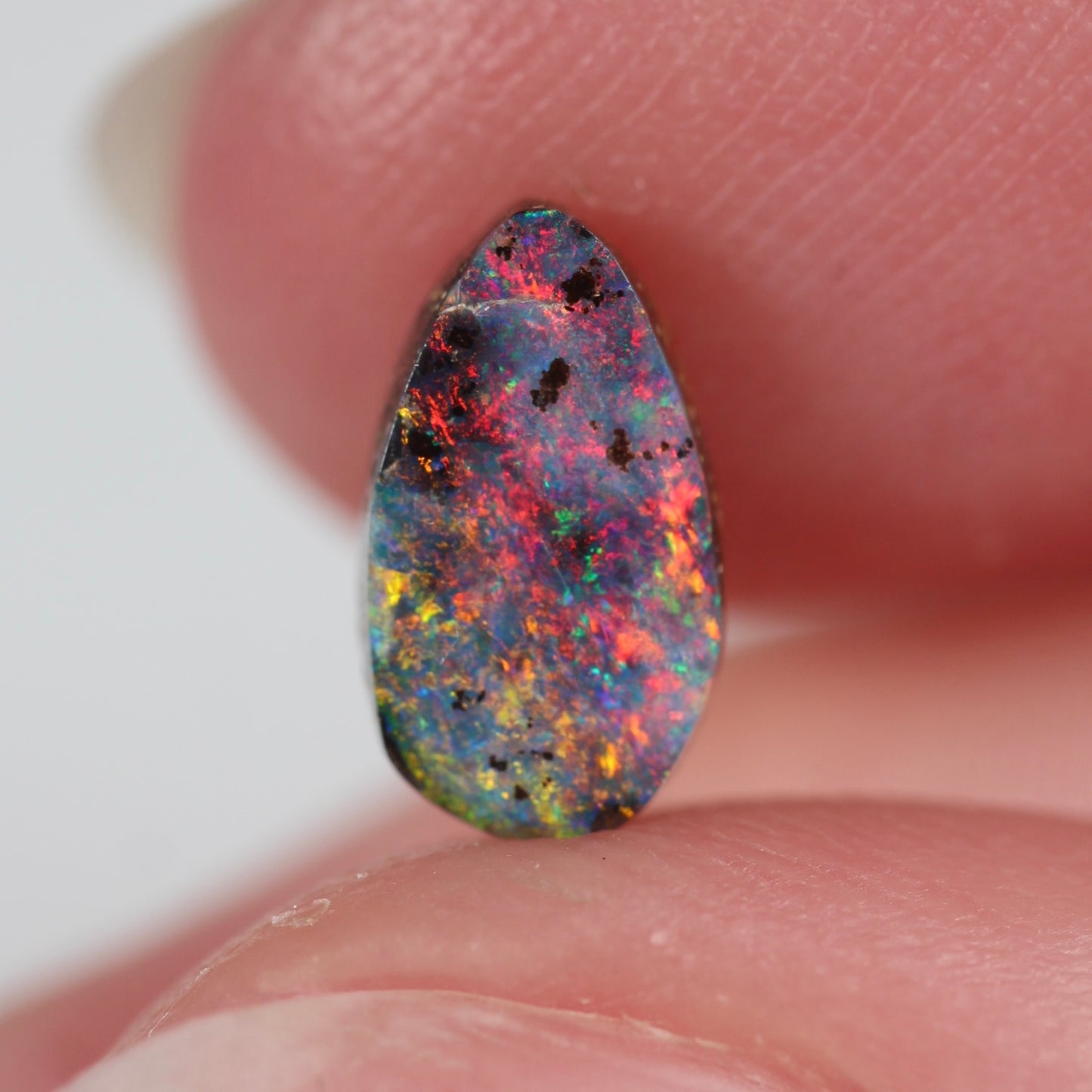1ct (8.9x5x2.5mm) Boulder Opal