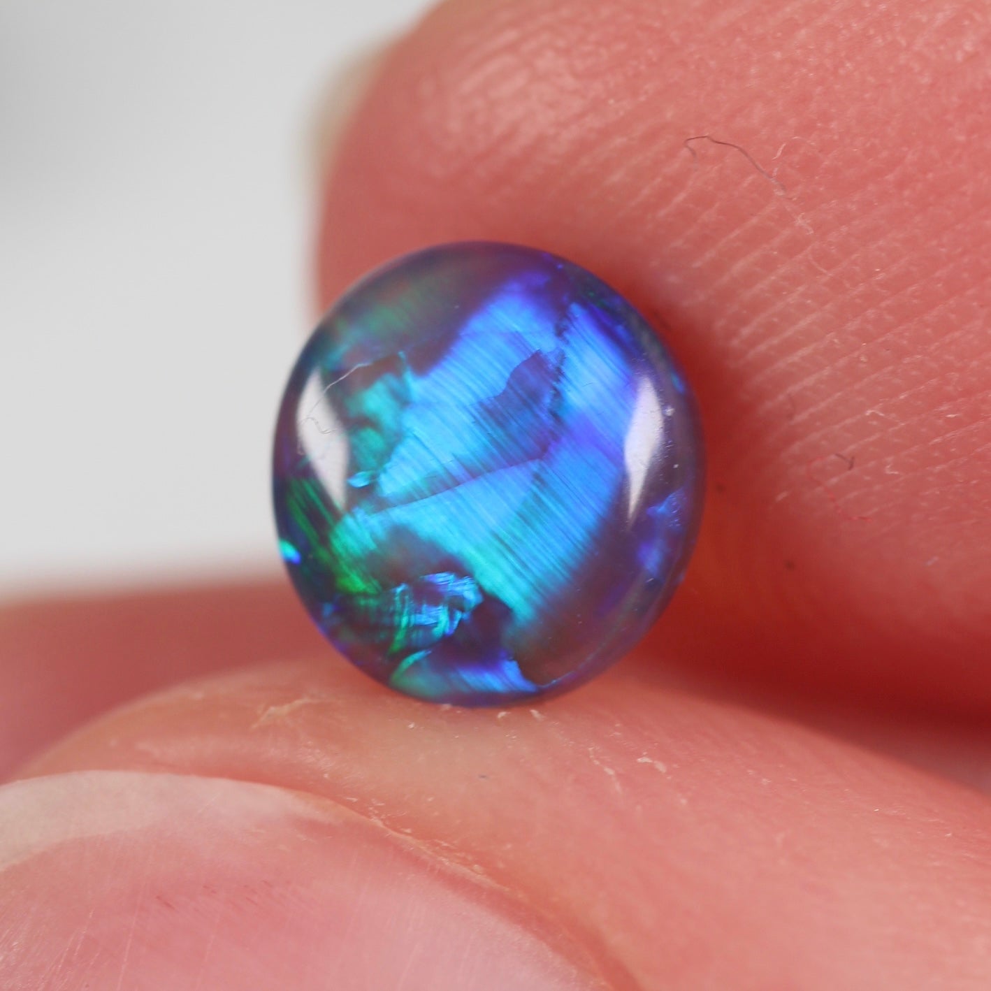 0.88ct (7x6.6x2.8mm) Black Crystal