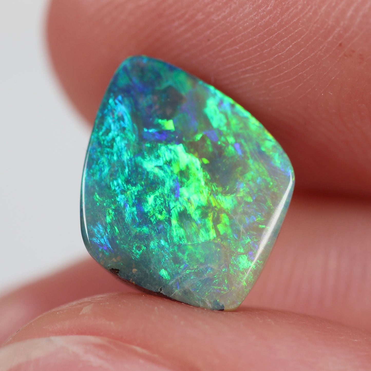 3.21ct (13x10.3x3.3mm) Boulder Opal