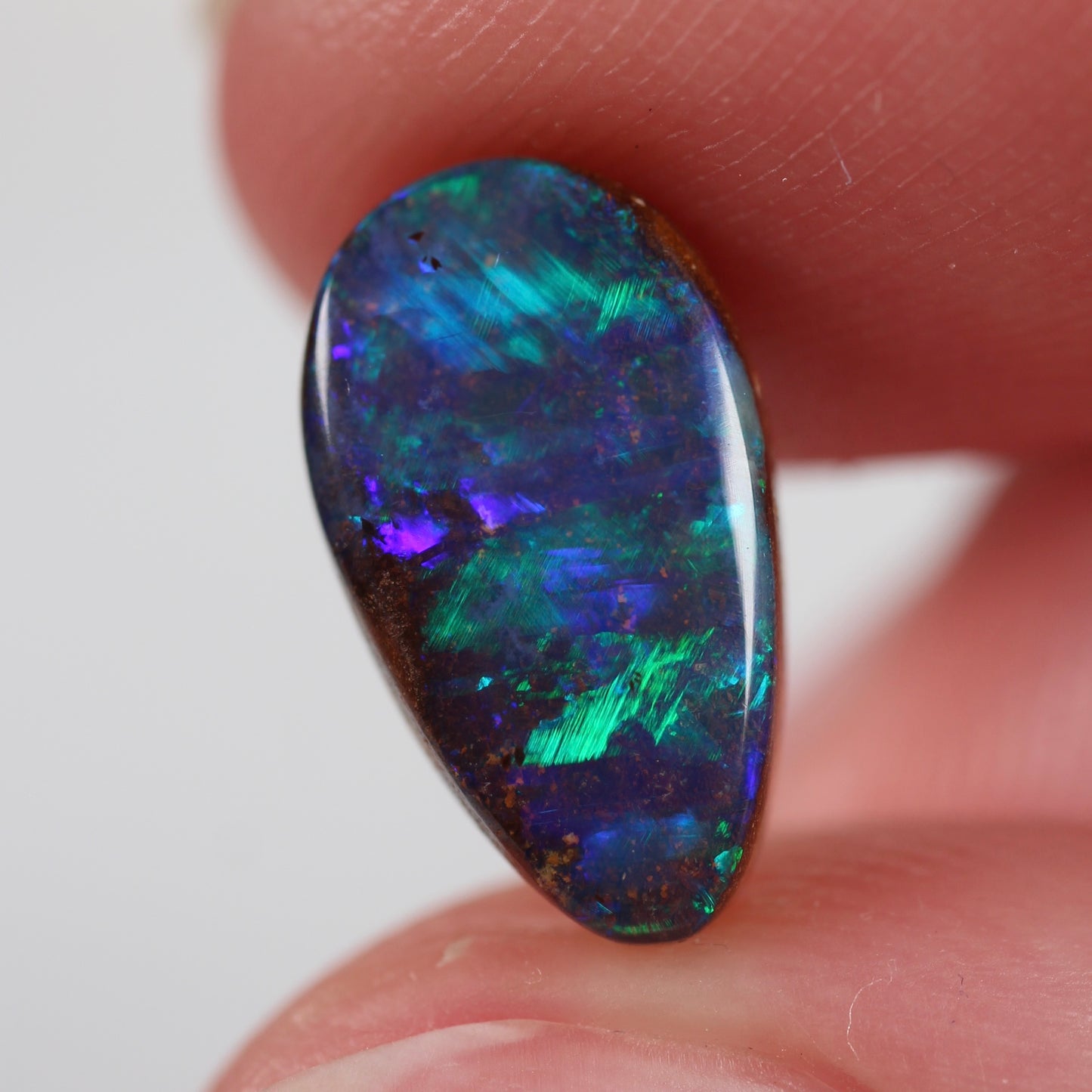 2.75ct (12.3x7.1x3.5mm) Boulder Opal