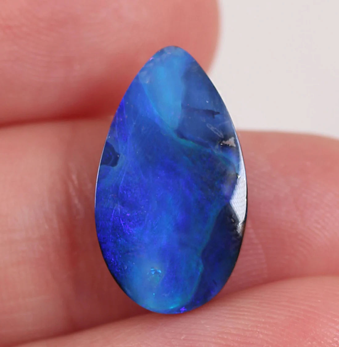 7.6ct (10.2x17.7x4.4mm) Boulder Opal