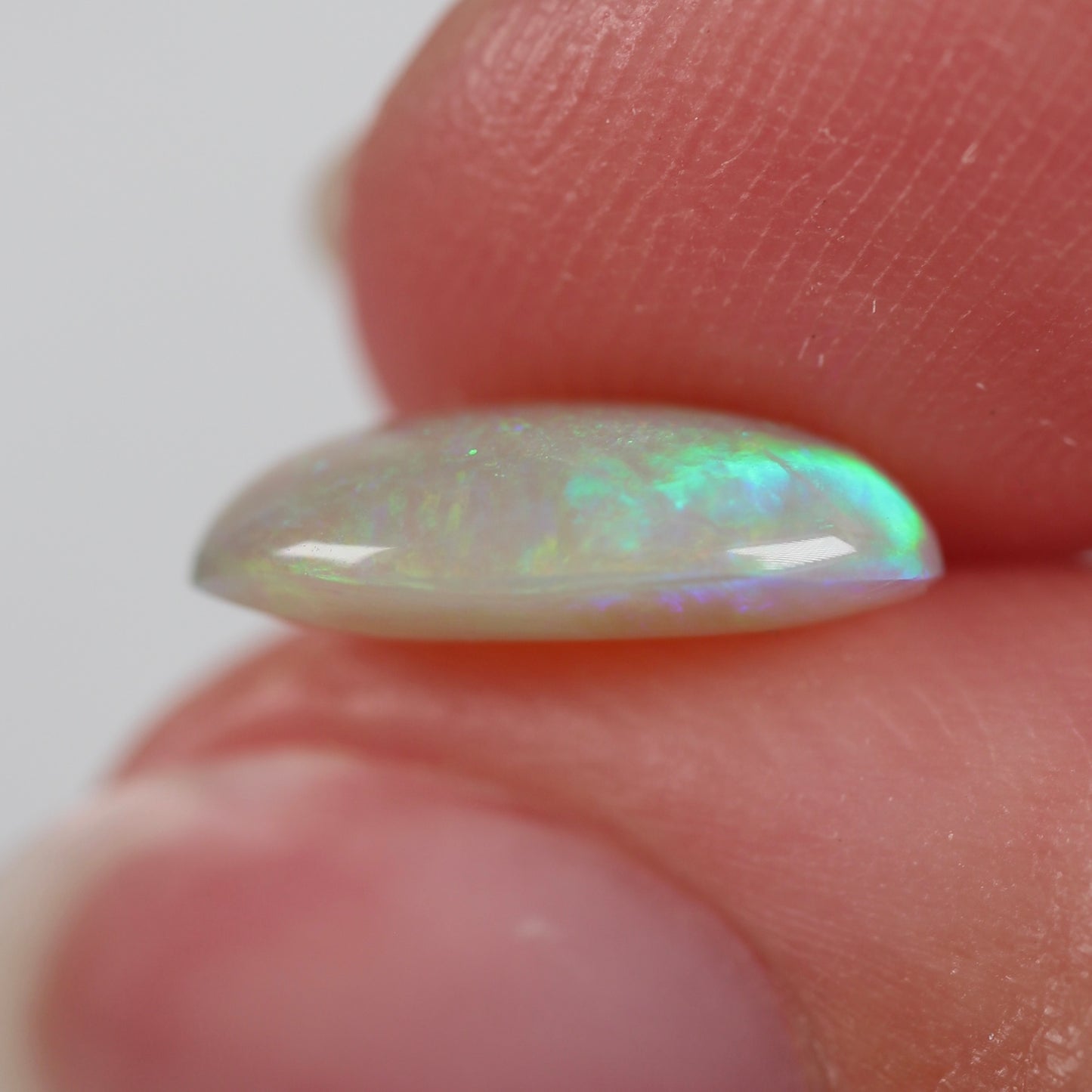1.69ct (11.3x7.1x3.4mm)