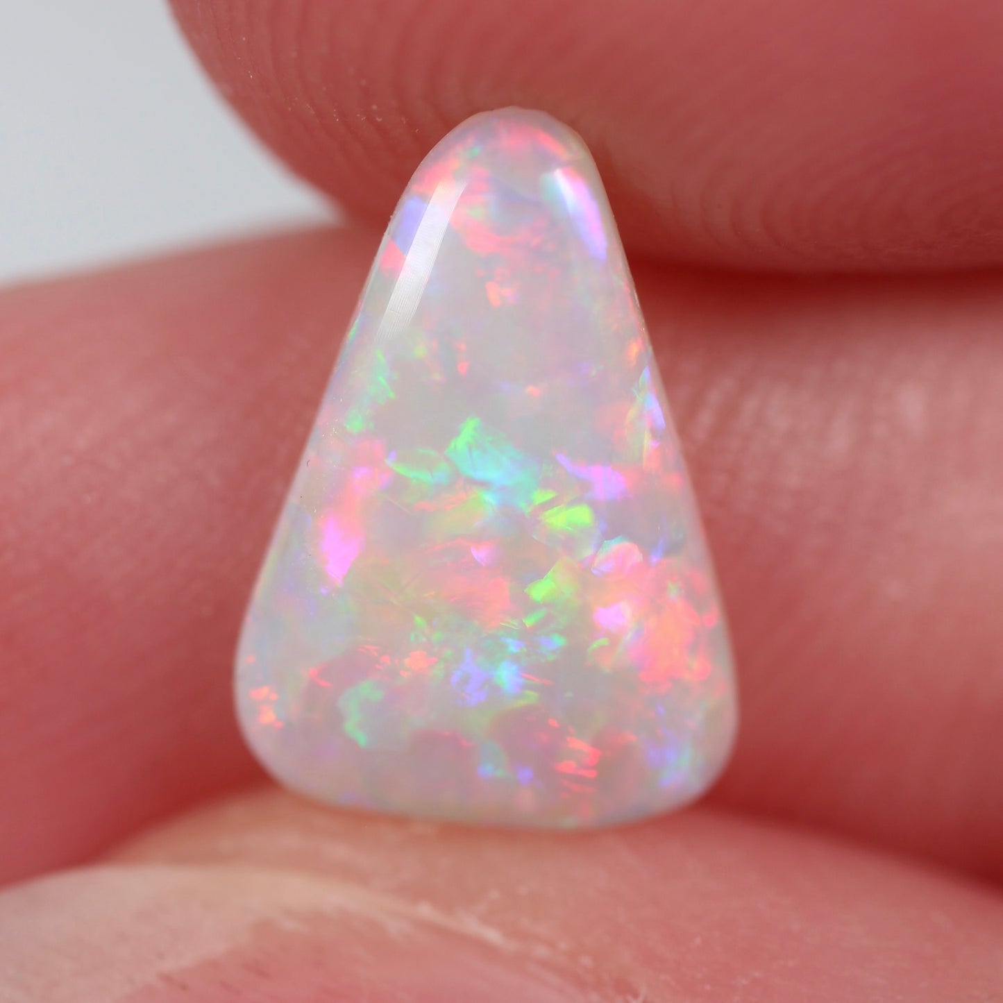 1.10ct (11.3x7.9x2.2mm) White Opal