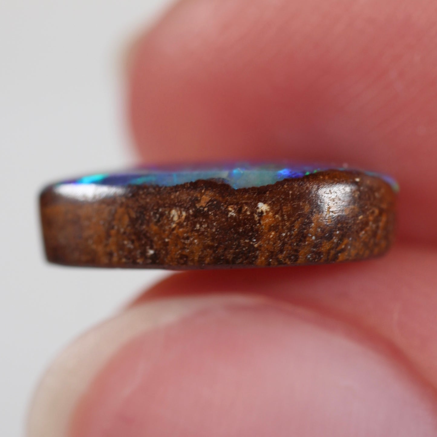 2.75ct (12.3x7.1x3.5mm) Boulder Opal