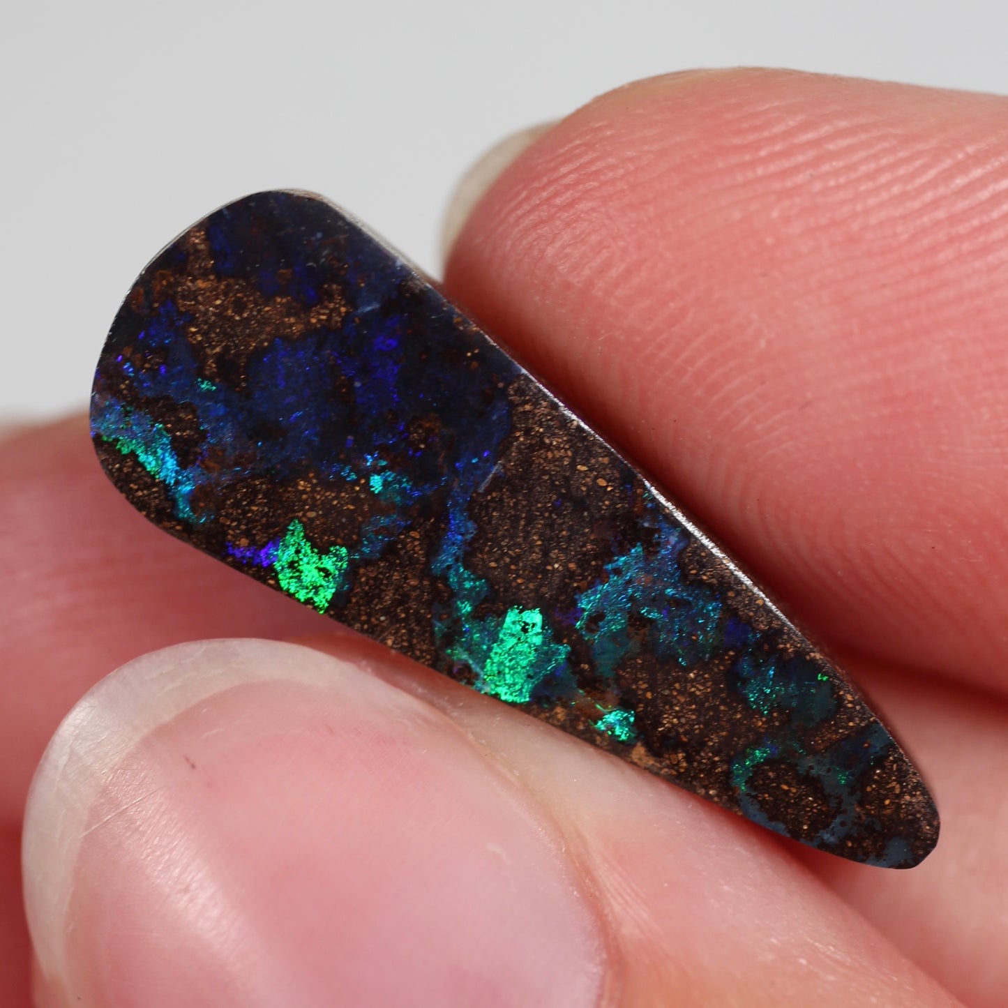 7.65ct (24.1x8.8x3.5mm) Boulder Opal