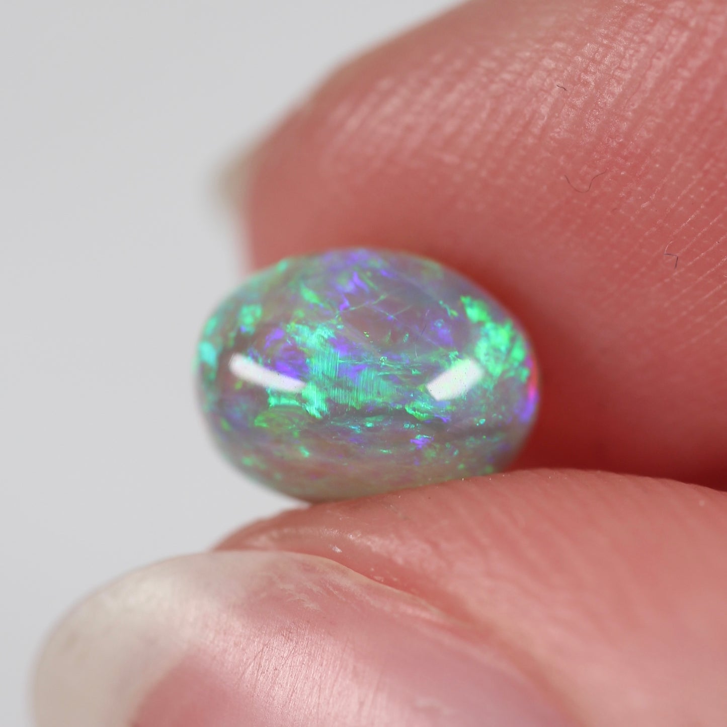 1.15ct (7.8x5.8x3.9mm) Dark Crystal
