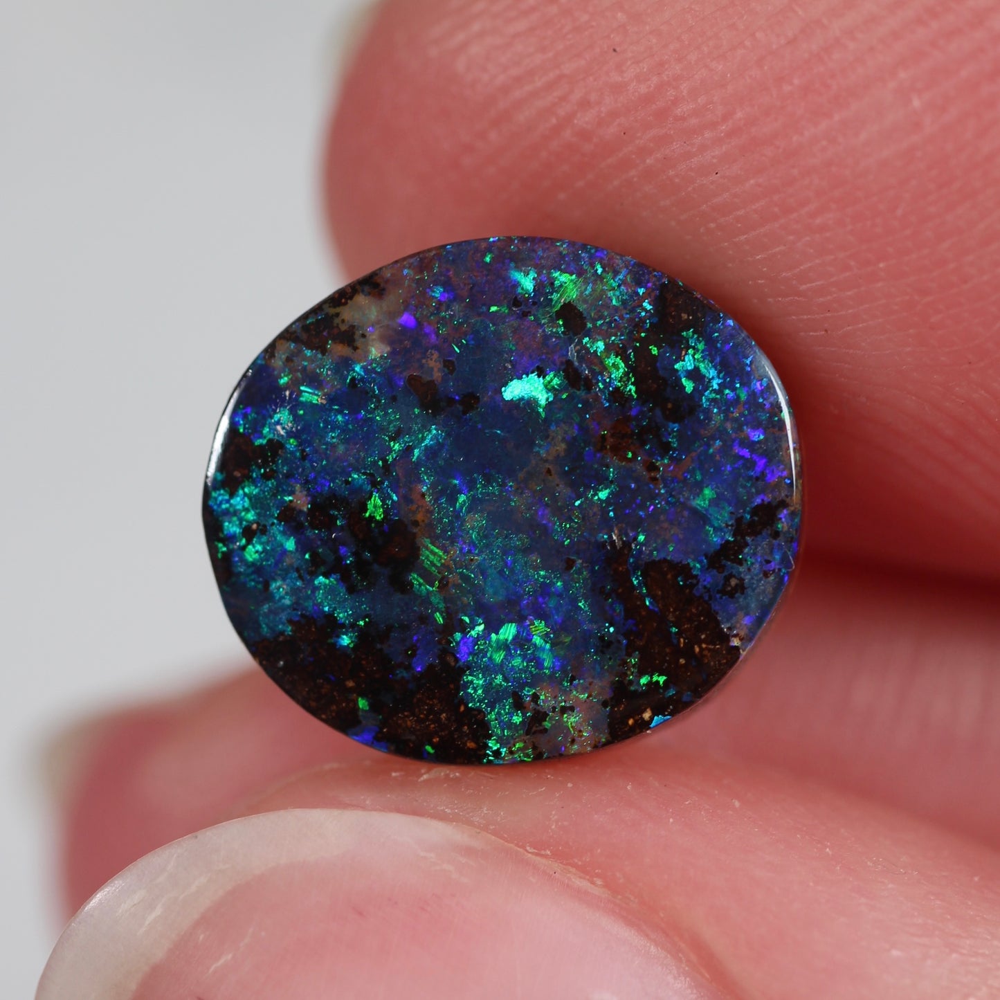 4.3ct (11.9x10.3x3.4mm) Boulder Opal