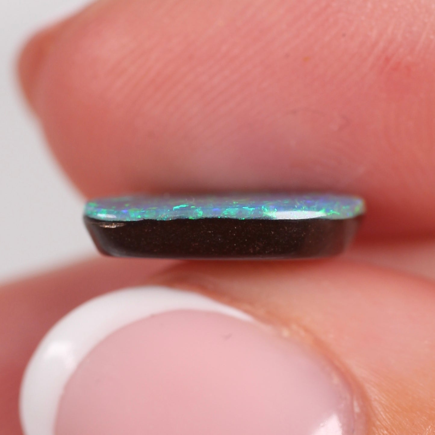 3.76ct (13.5x9.7x3mm) Boulder Opal