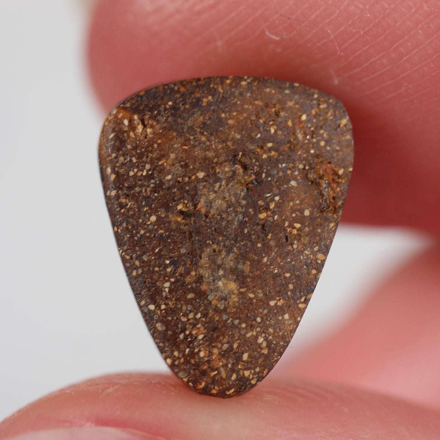 2.78ct (11.3x8.8x3.3mm) Boulder Opal
