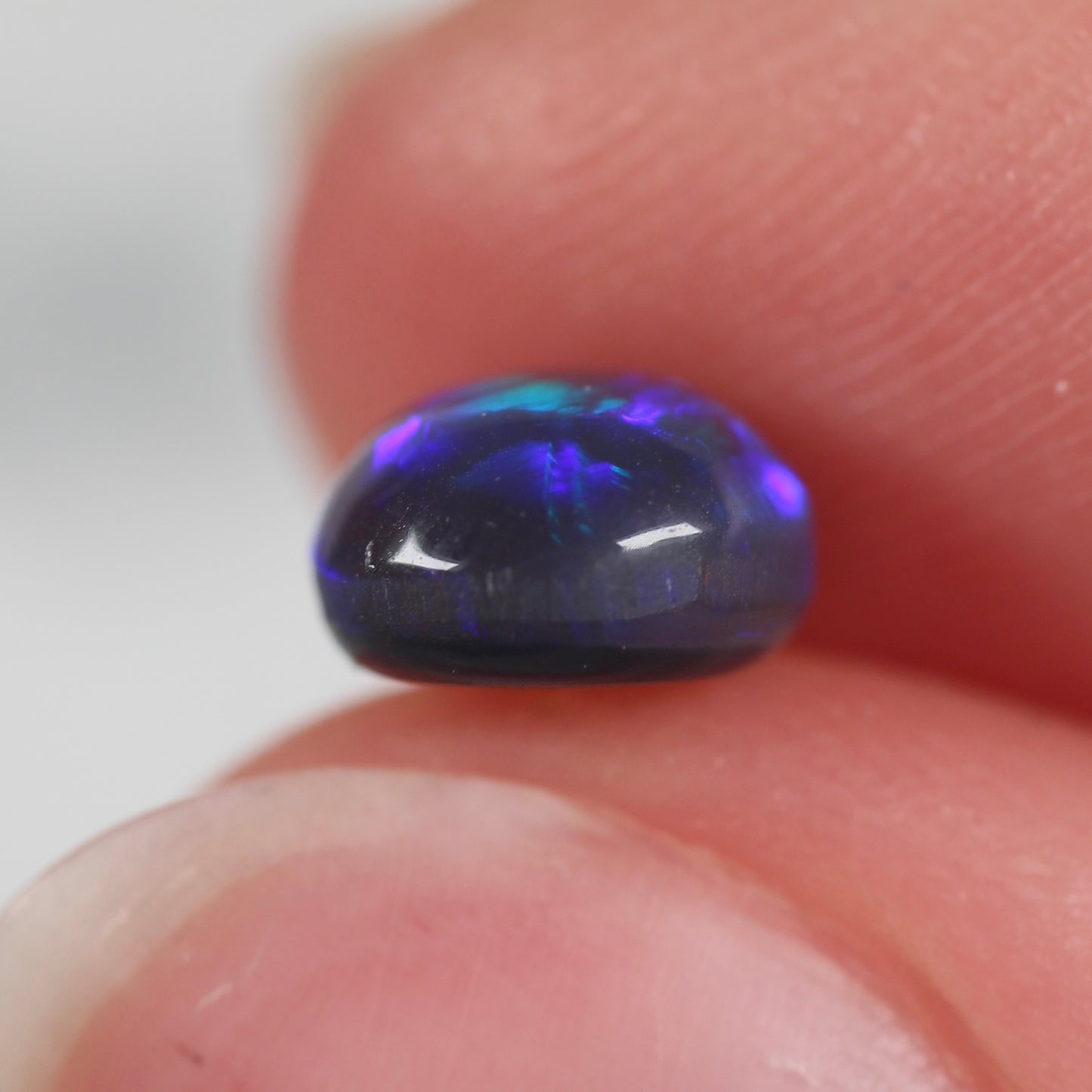 1.11ct (6.8x6.6x4.0mm) Black Opal