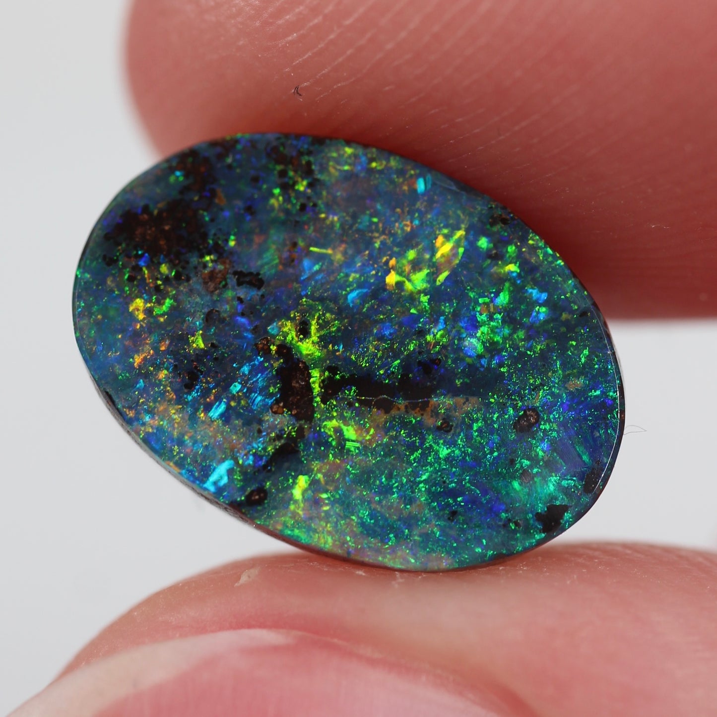 3.71ct (12.6x8.9x3.4mm) Boulder Opal