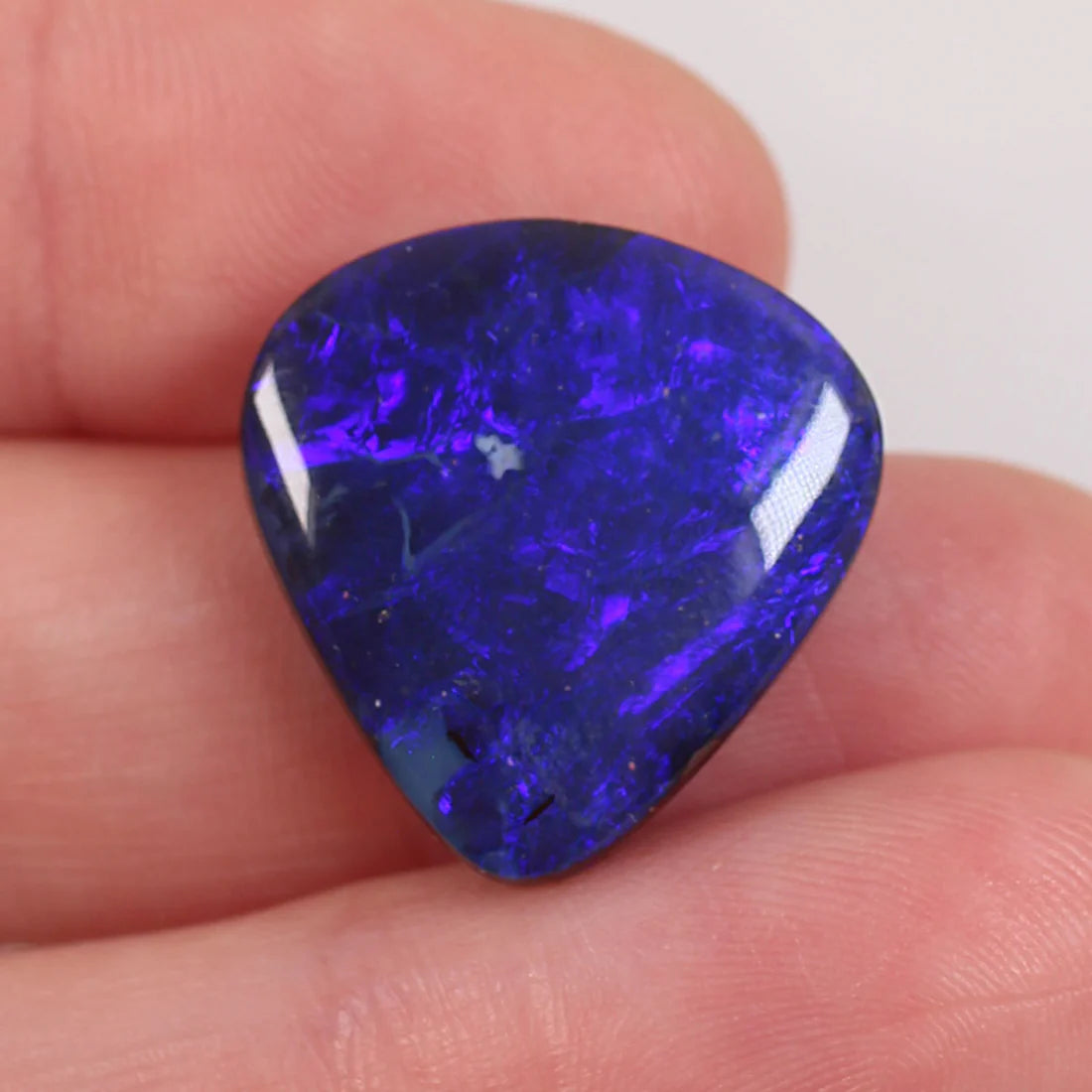 23.10ct (20.3x19.8x6.1mm) Boulder Opal