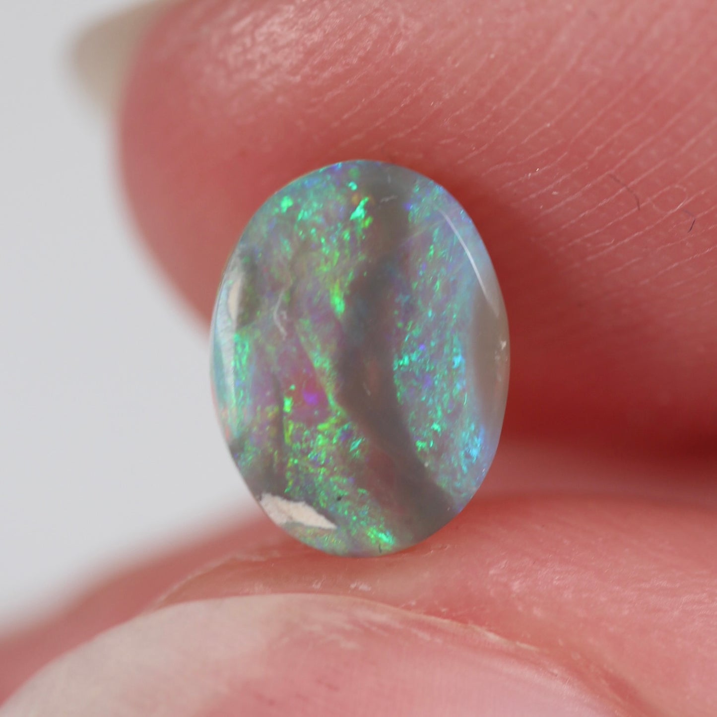 1.15ct (7.8x5.8x3.9mm) Dark Crystal
