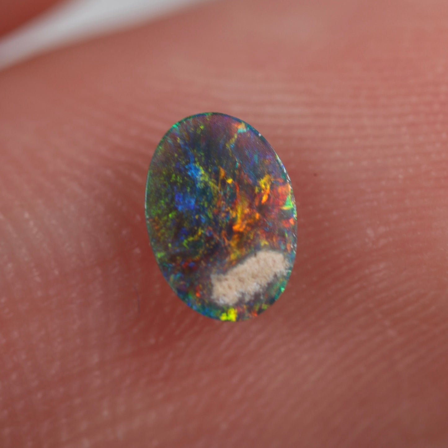 0.17ct (5.7x4.3x1.2mm) Black Opal