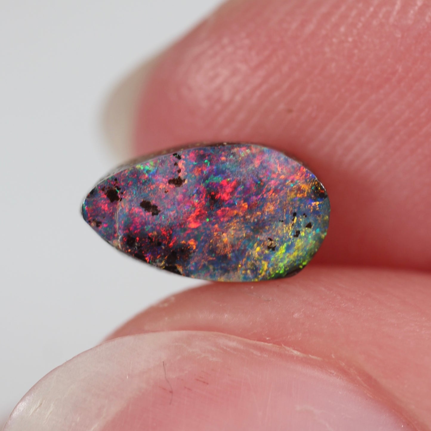 1ct (8.9x5x2.5mm) Boulder Opal