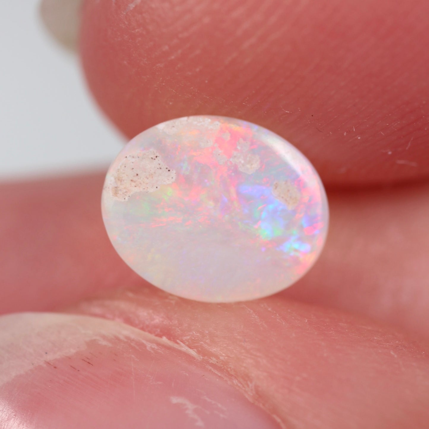 0.94ct (8x6.5x2.8mm) White Opal