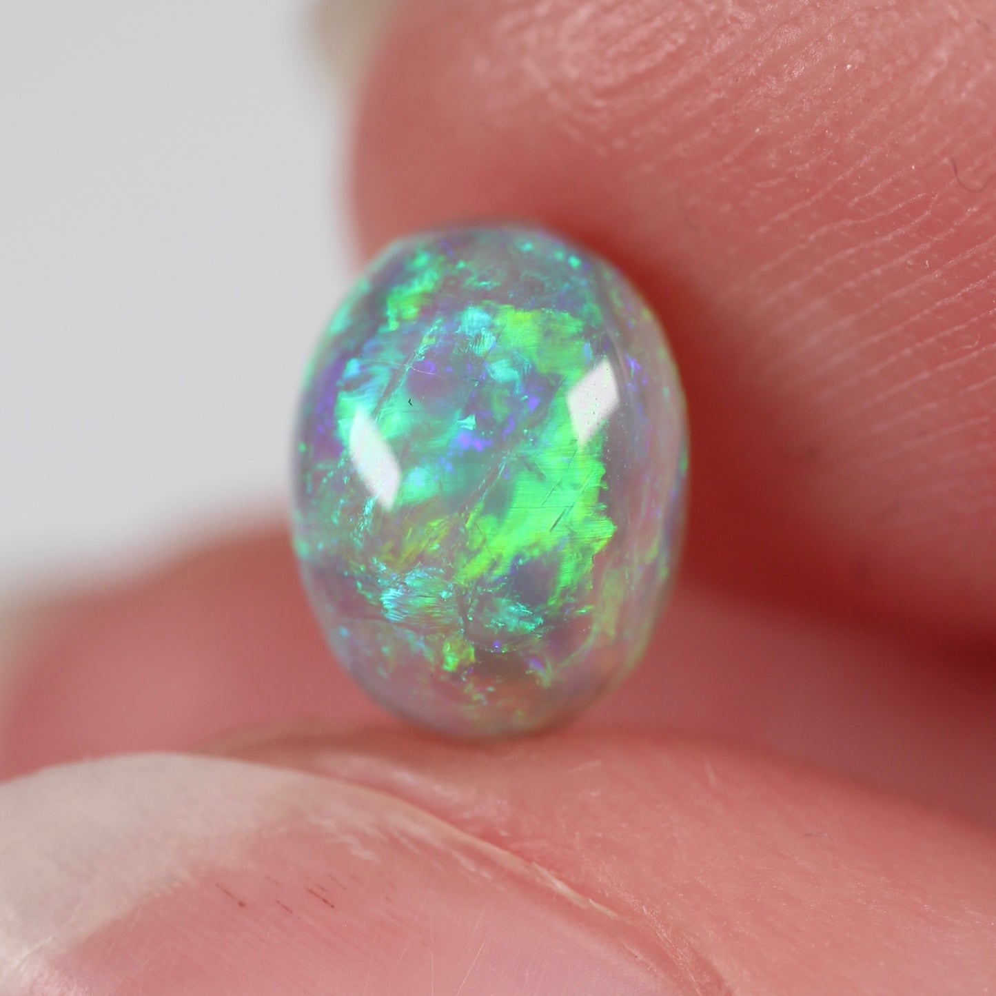 1.15ct (7.8x5.8x3.9mm) Dark Crystal