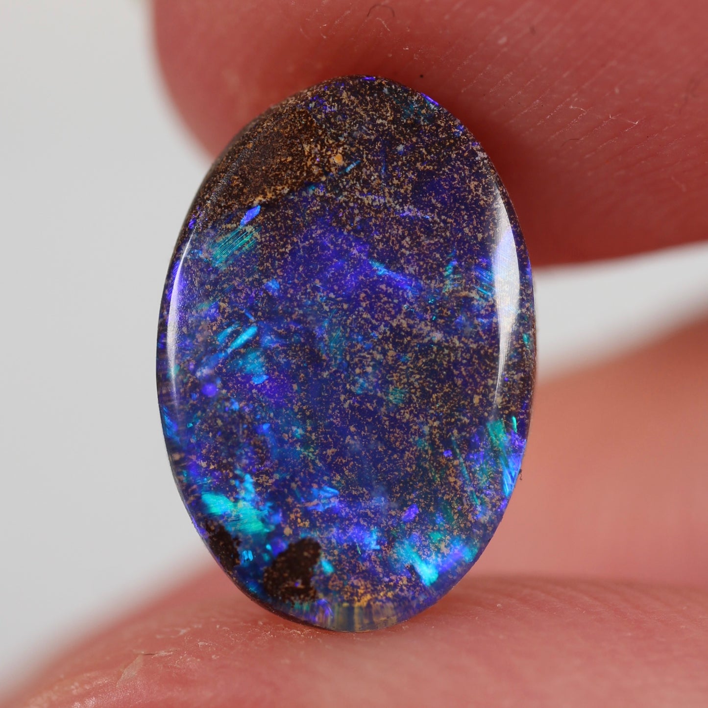 2.86ct (11.7x8.1x3.2mm) Boulder Opal
