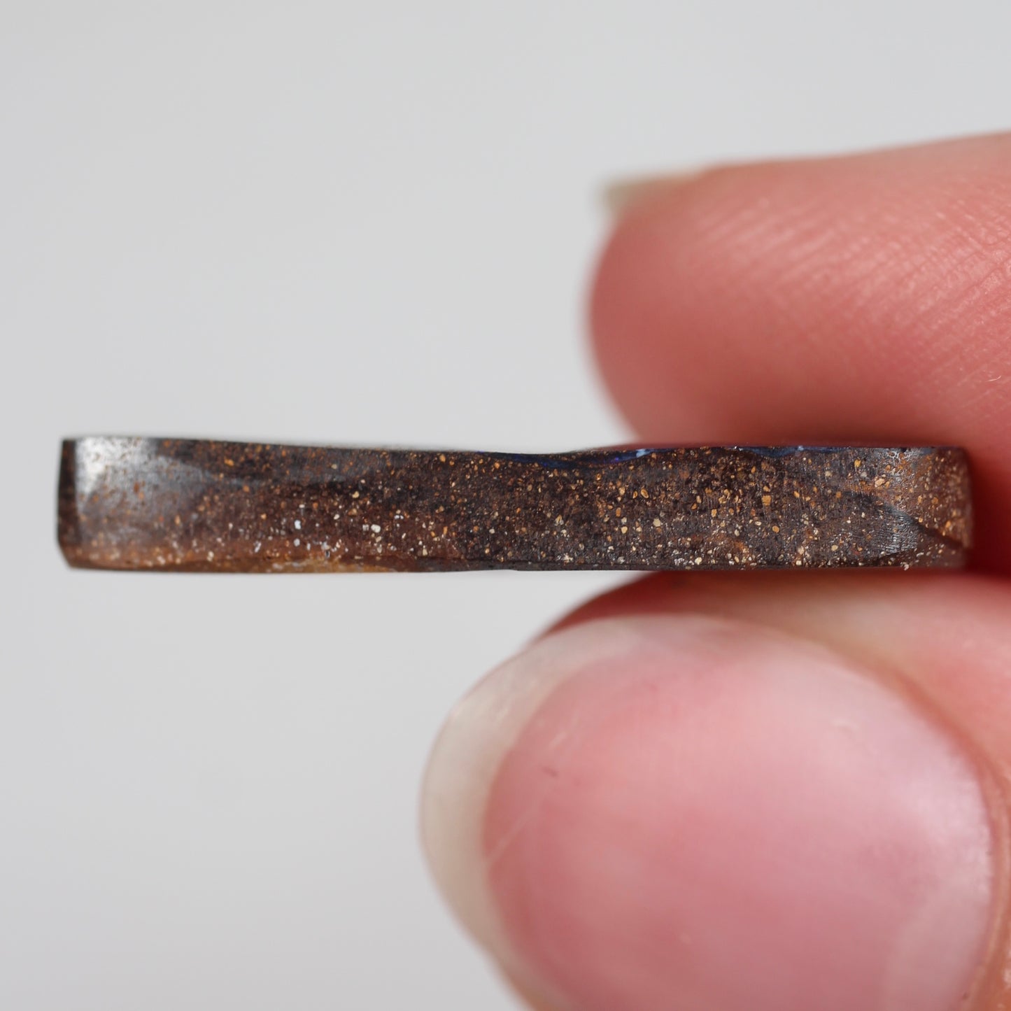 7.65ct (24.1x8.8x3.5mm) Boulder Opal