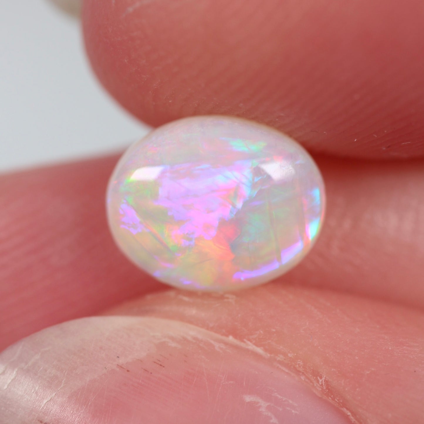 0.94ct (8x6.5x2.8mm) White Opal