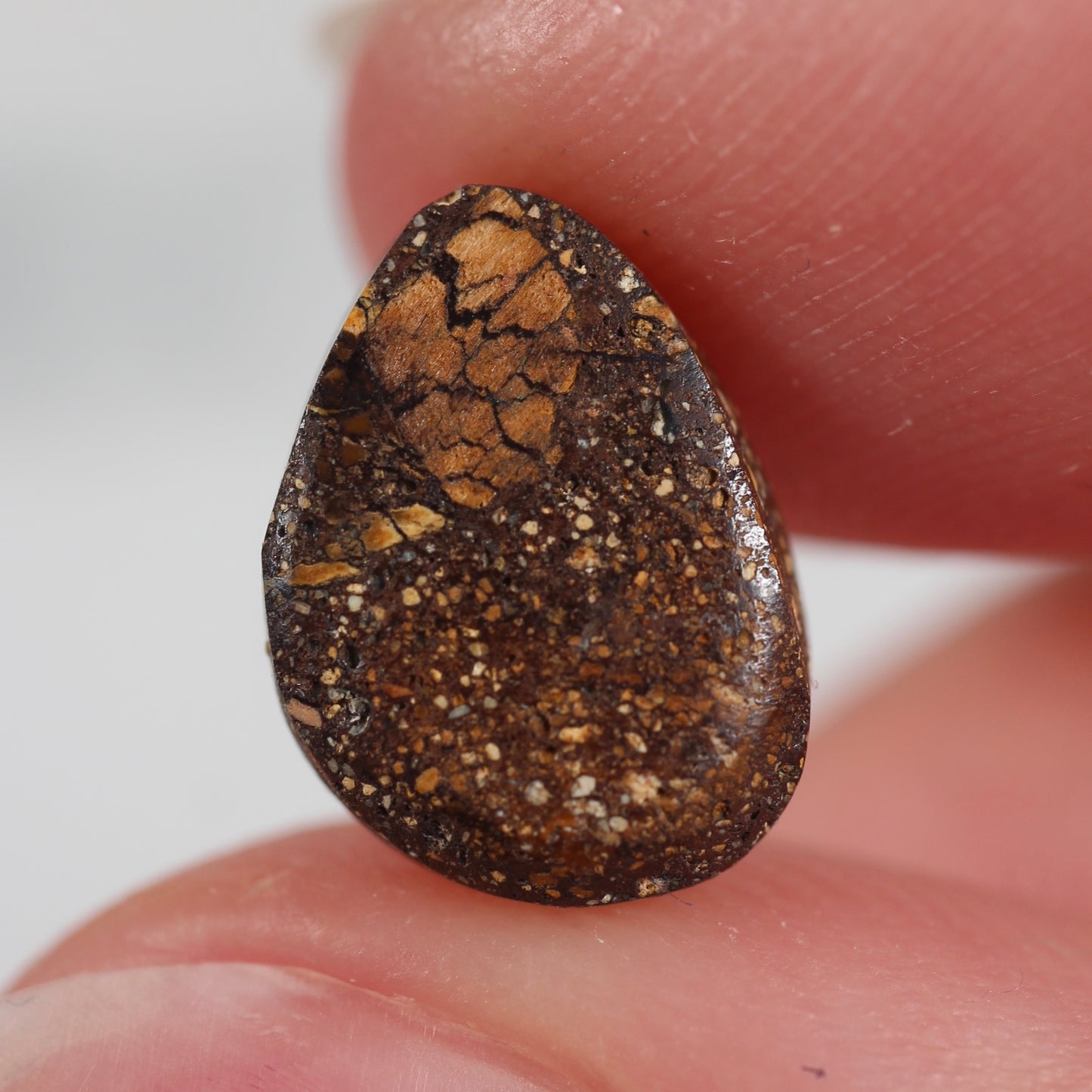 2.25ct (11x8x3.3mm) Boulder Opal