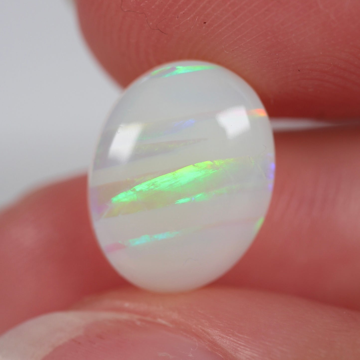 2.96ct (12.8x9.9x3.7mm) White Opal
