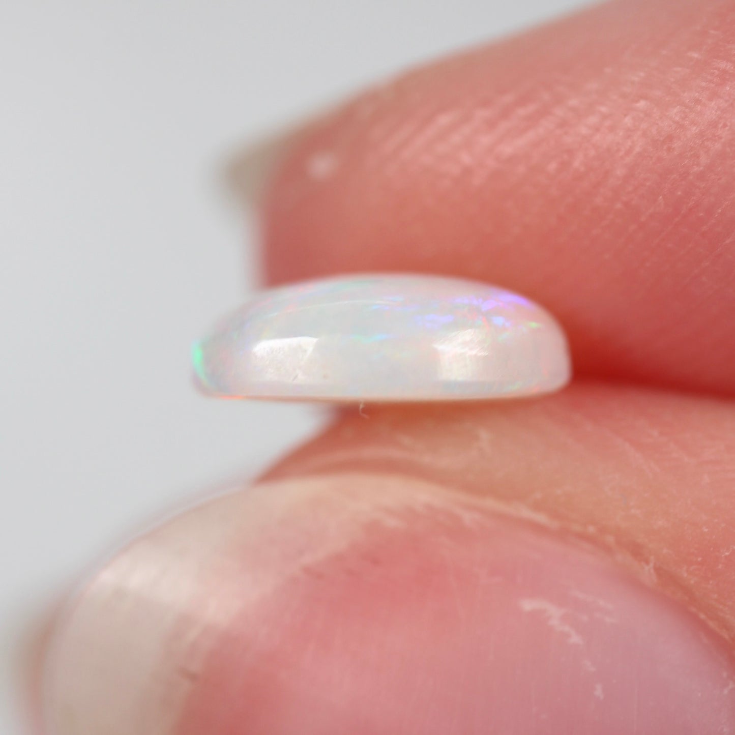 0.94ct (8x6.5x2.8mm) White Opal