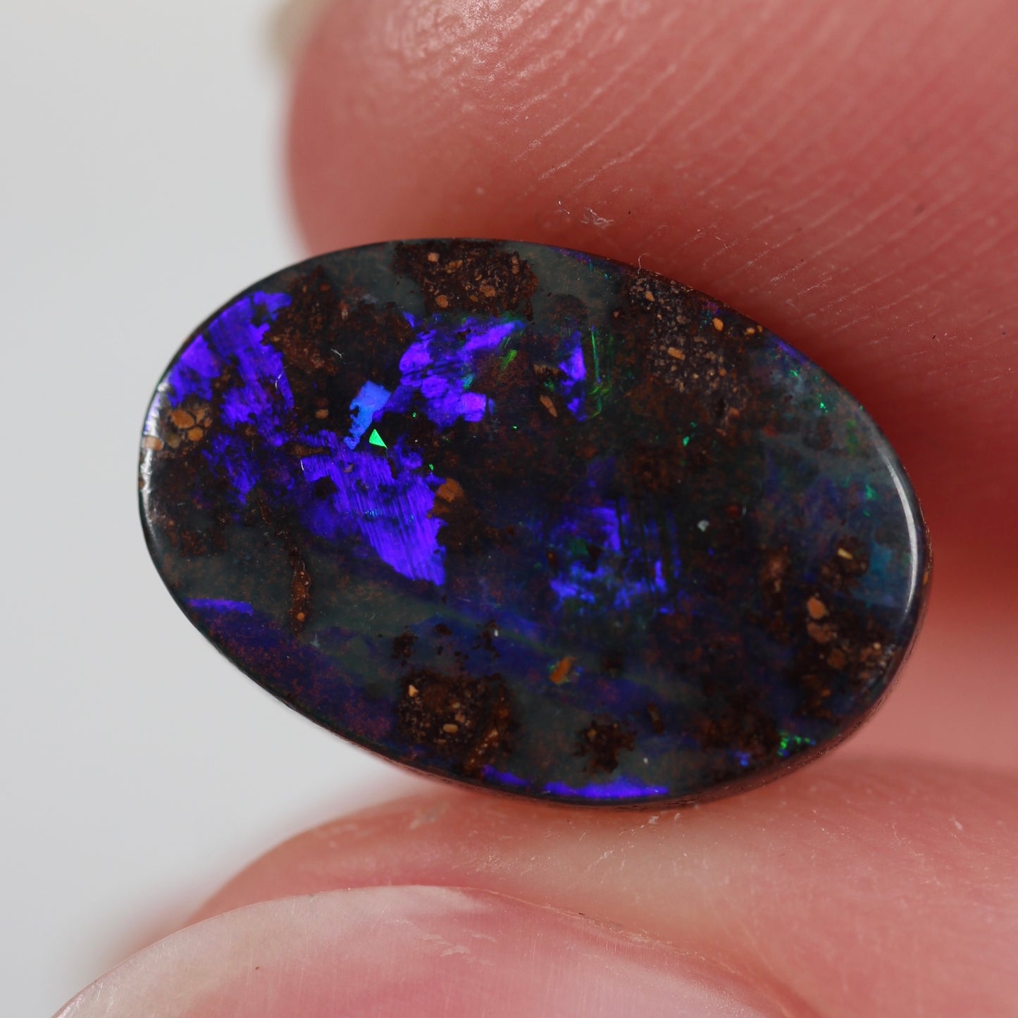 3.5ct (12.1x8.3x3.6mm) Boulder Opal