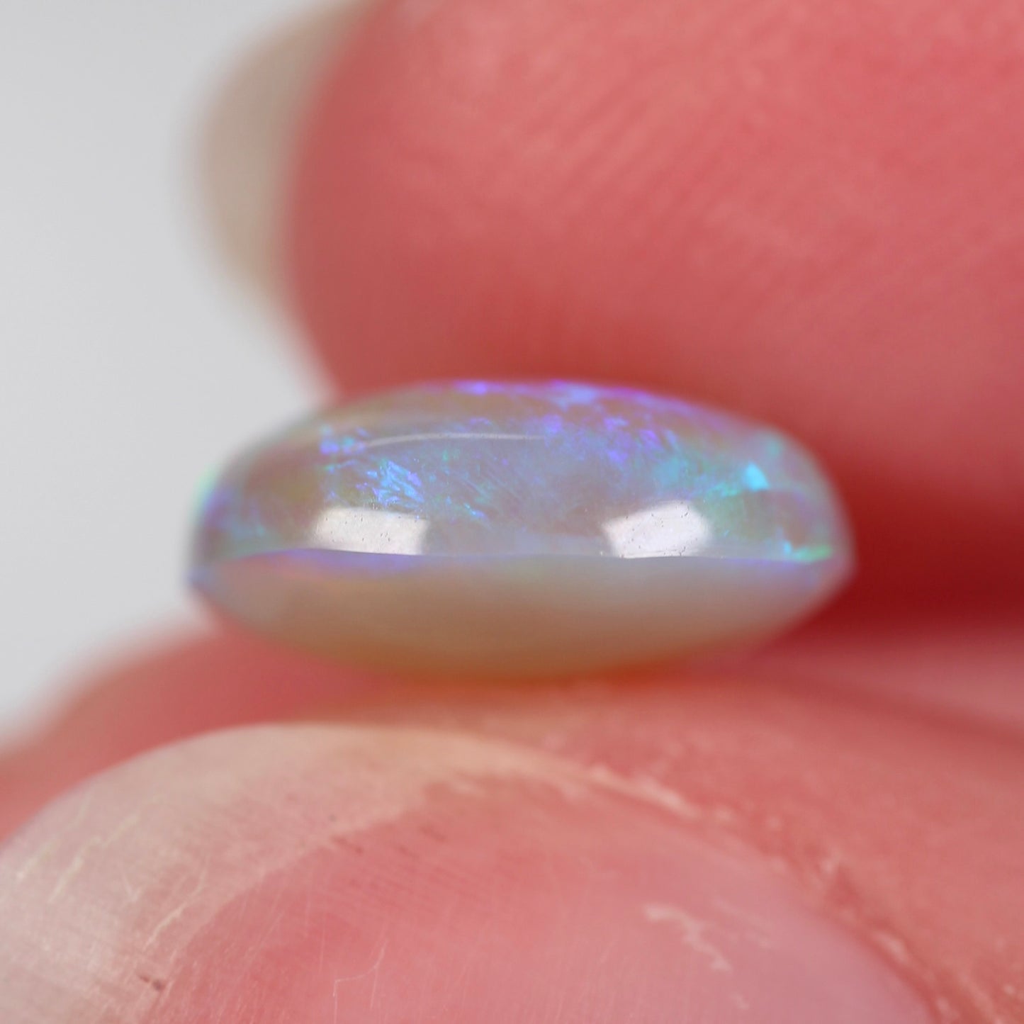 2.45ct (10x9x4.6mm) Crystal Opal