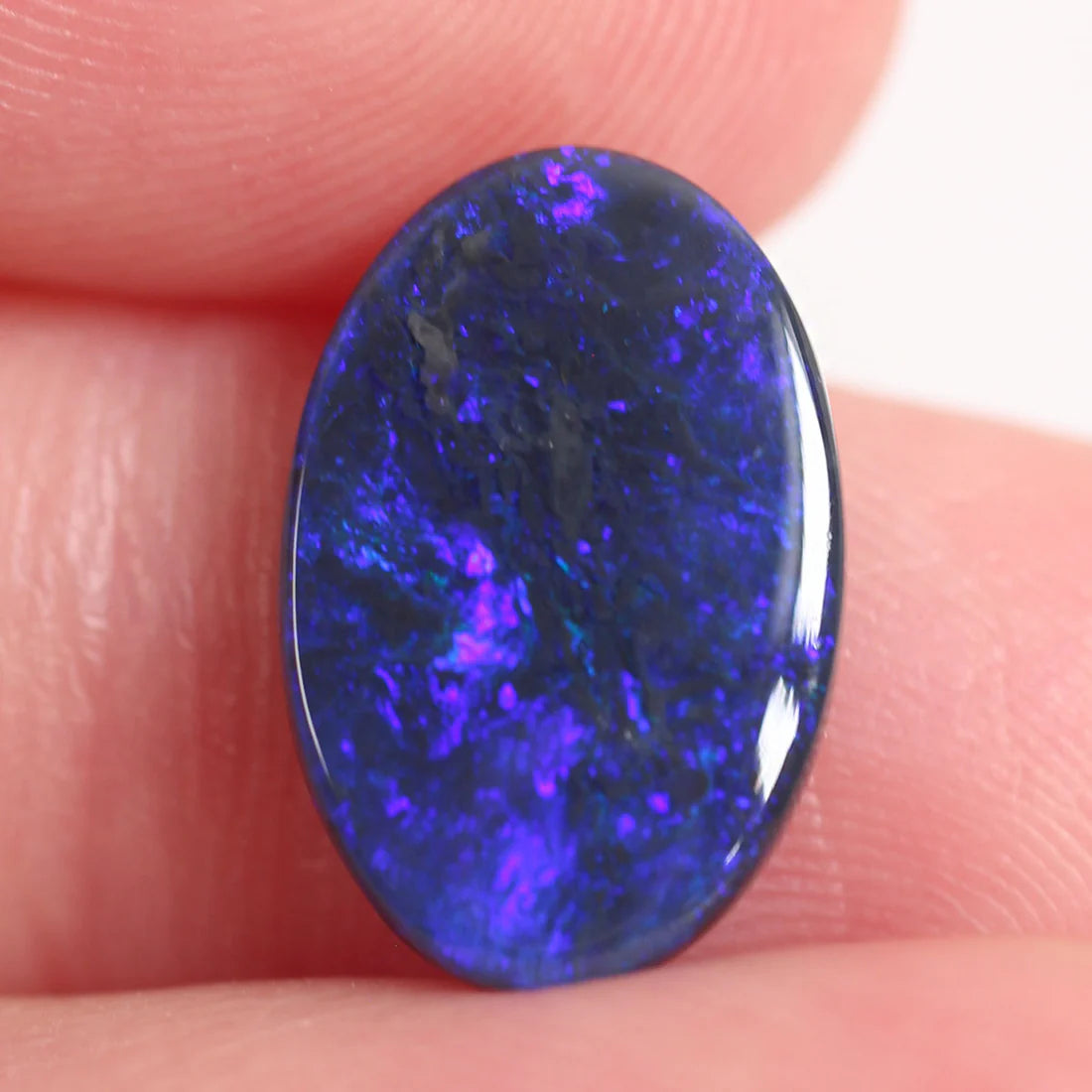 2.7ct (14x9.4x2.9mm) Black Opal