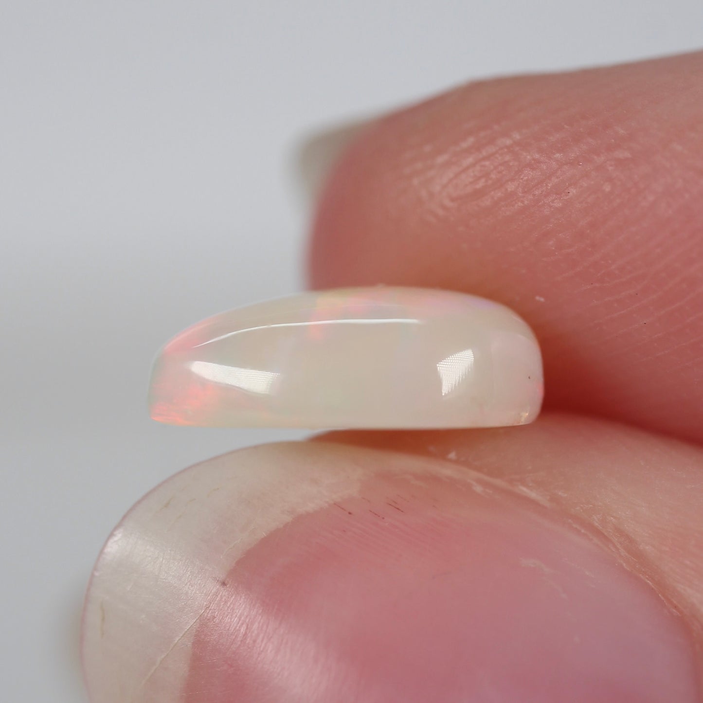 1.45ct (9.8x6.8x3.4mm) White Opal