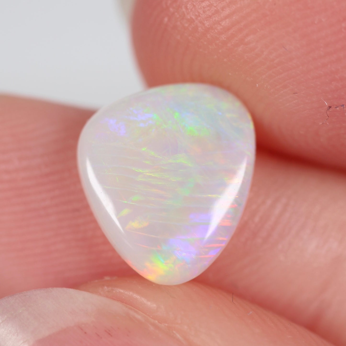 1.65ct (10.8x9.2x2.8mm) White Opal