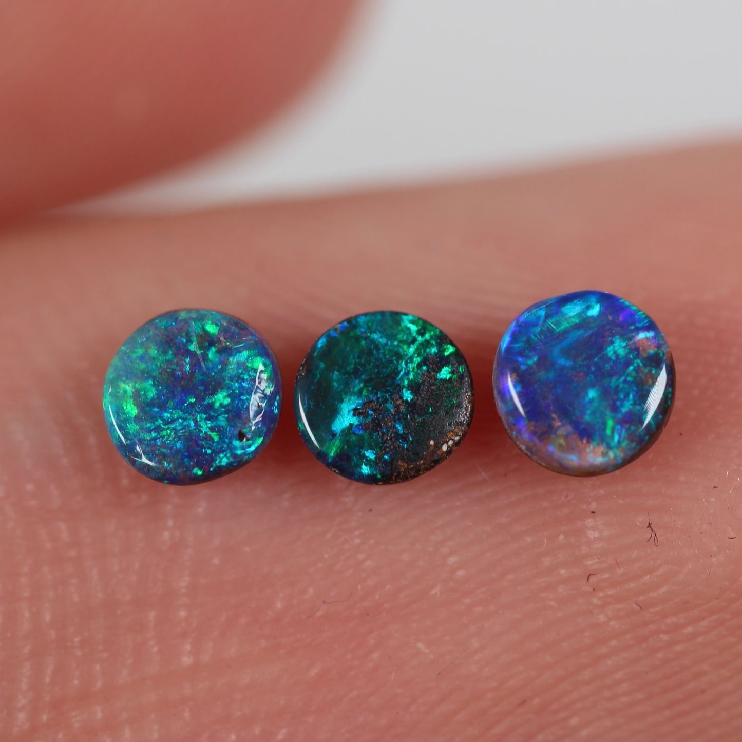 0.55ct (3.6x3.6mm) Boulder Opal Parcel