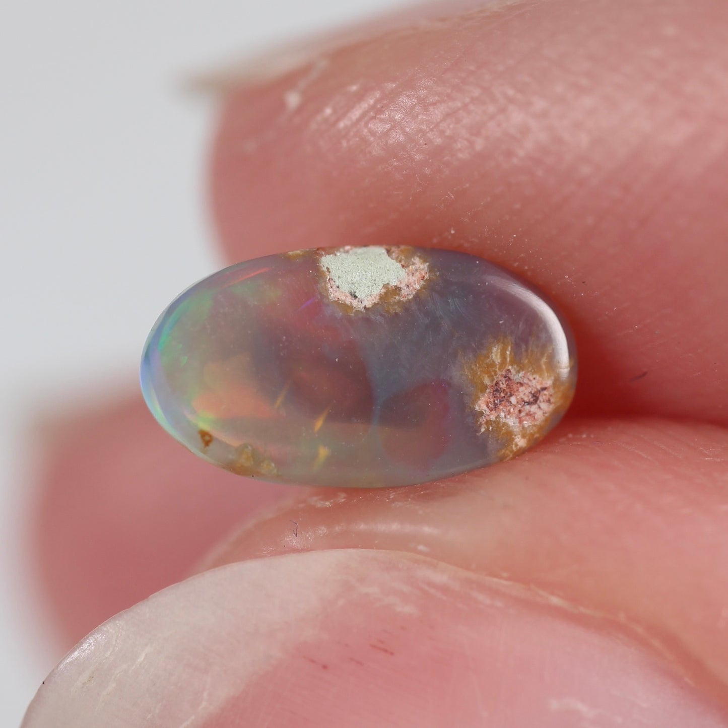 0.72ct (8.6x4.7x2.4mm) Dark Crystal
