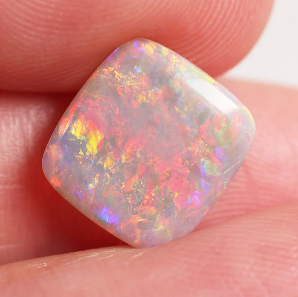 2.33ct (11x10.4x2.7mm) Dark Opal