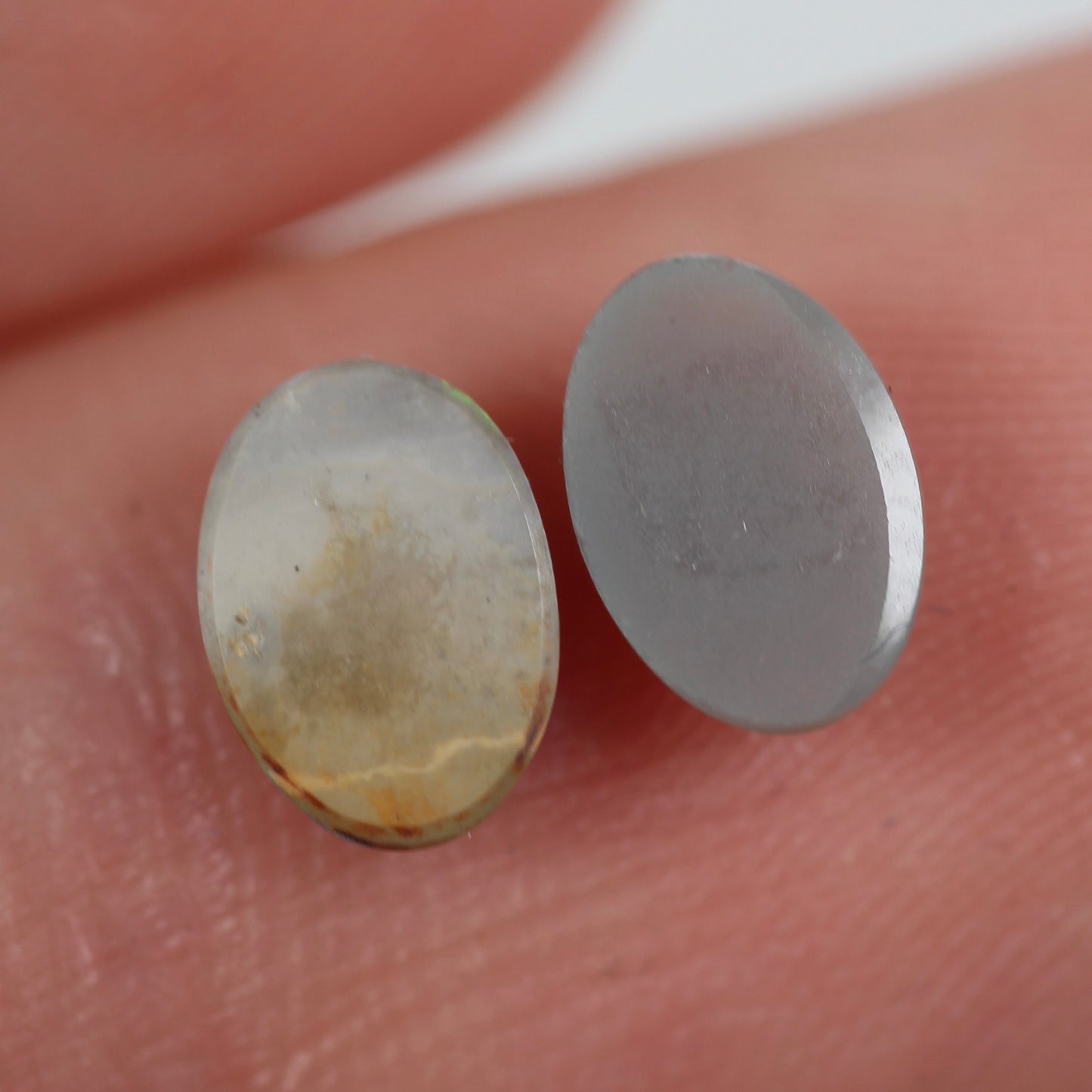 0.95ct (7x5x1.8mm) Dark Opal