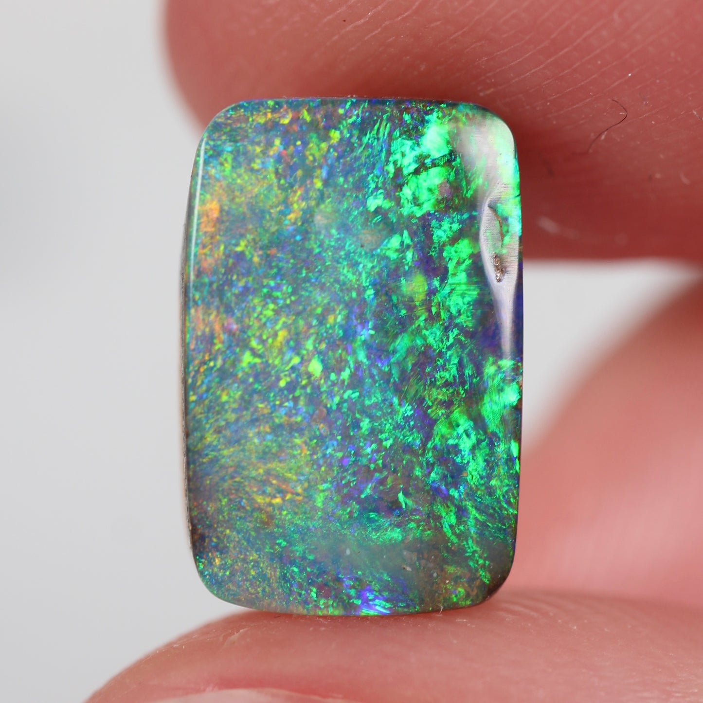 3.70ct (12.8x8.4x3.3mm) Boulder Opal
