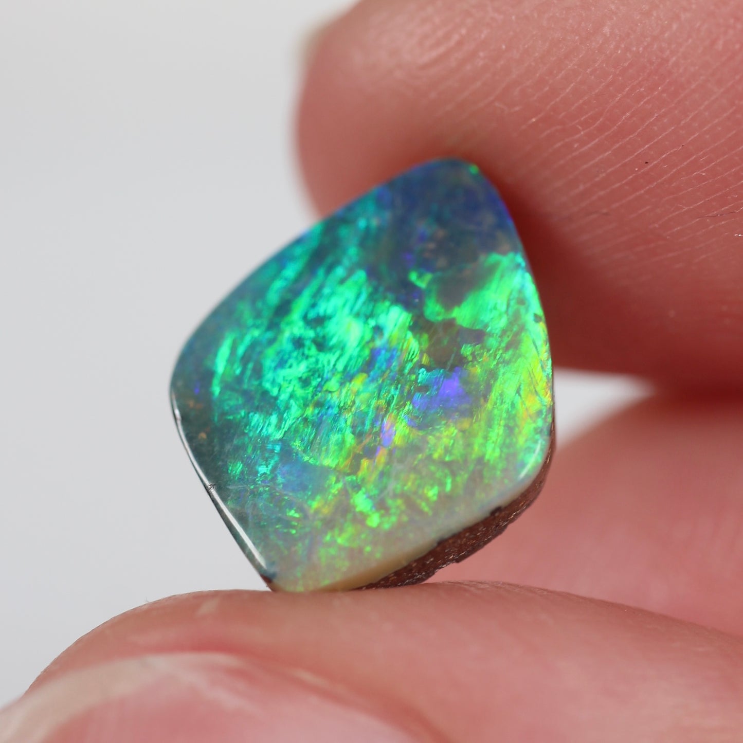 3.21ct (13x10.3x3.3mm) Boulder Opal