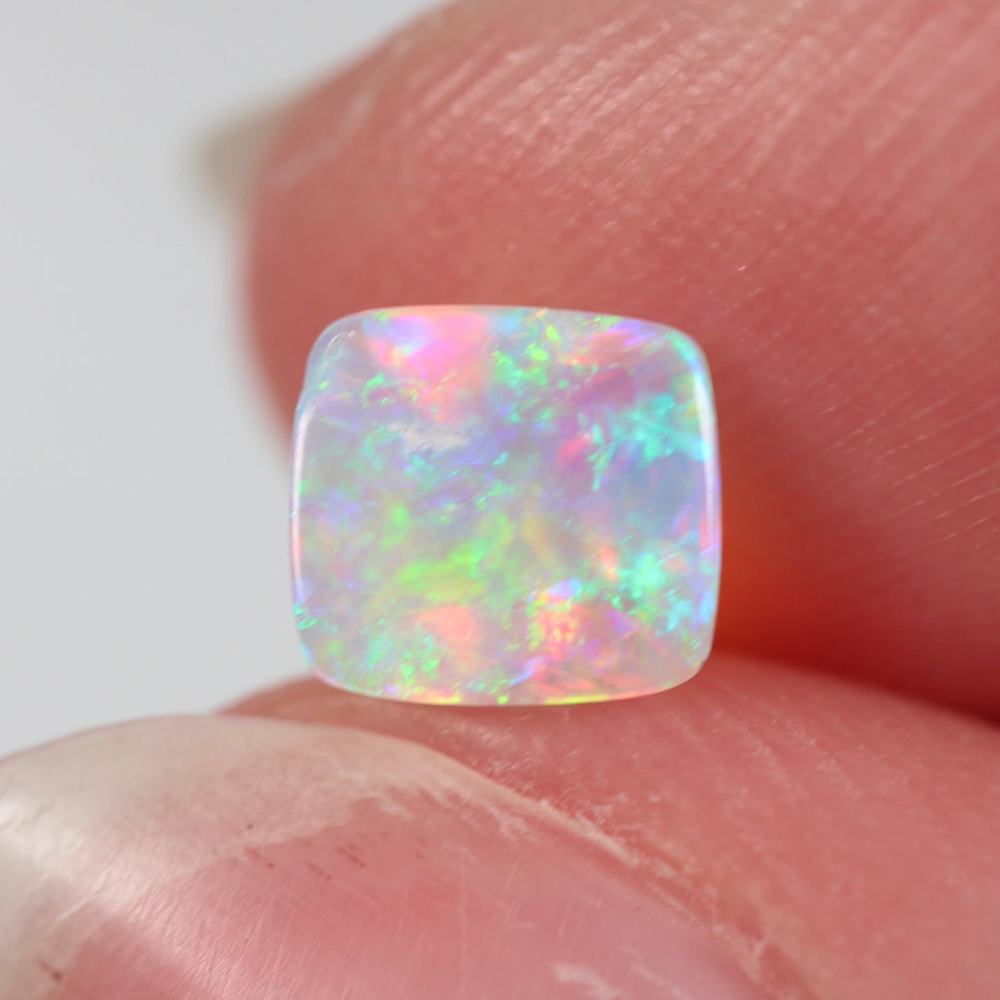 0.84ct (5.8x5.5x4.5mm) Crystal Opal