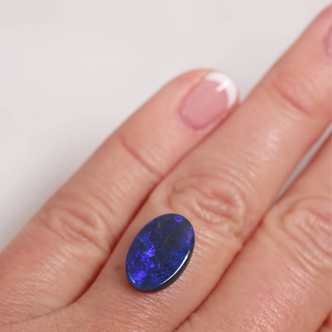 2.7ct (14x9.4x2.9mm) Black Opal