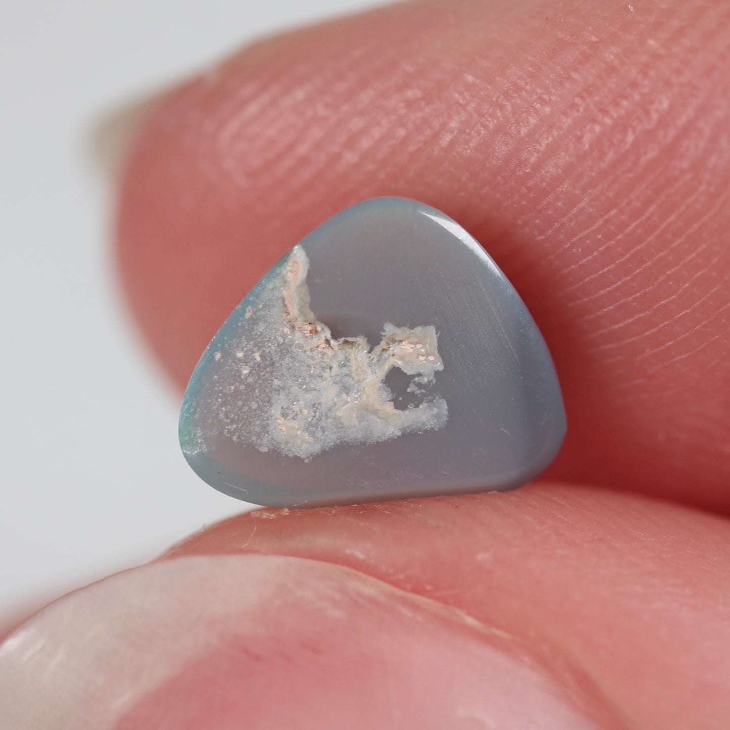 0.96ct (8.4x6.7x2.7mm) Dark Opal
